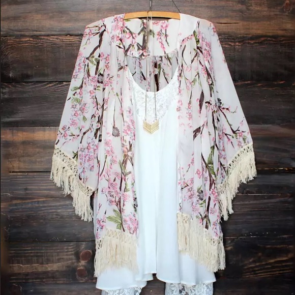 Sweaters - Floral Print Kimono